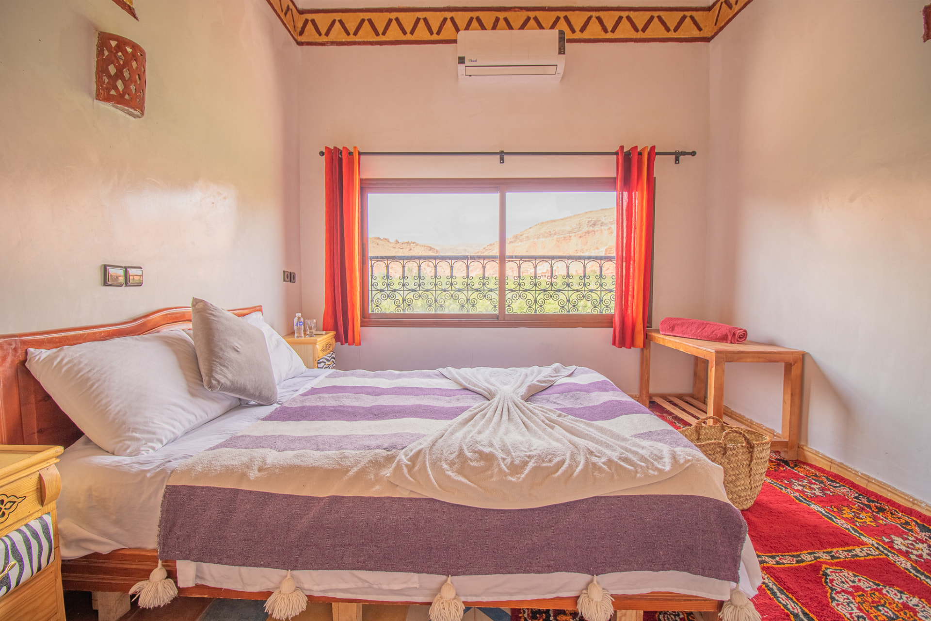 Double Room — Mountain View at Hotel Awayou Valée Rose — photograph 2 of 4
